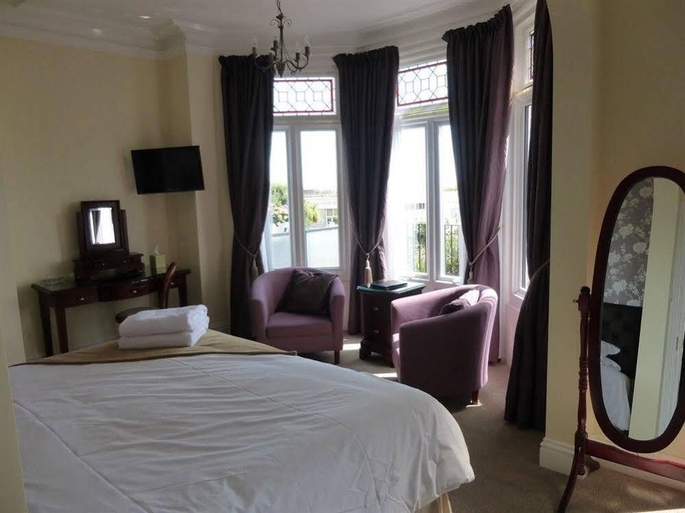 Breakers Bed And Breakfast WTA-toernooi van WTA-toernooi van Eastbourne Buitenkant foto